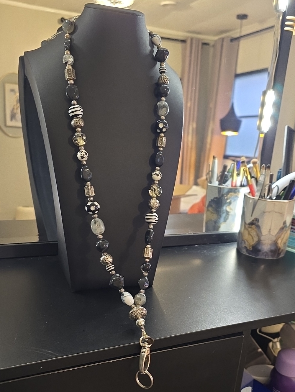 Vintage-Inspired Monochrome Mixed-Bead Fashion Lanyard Necklace